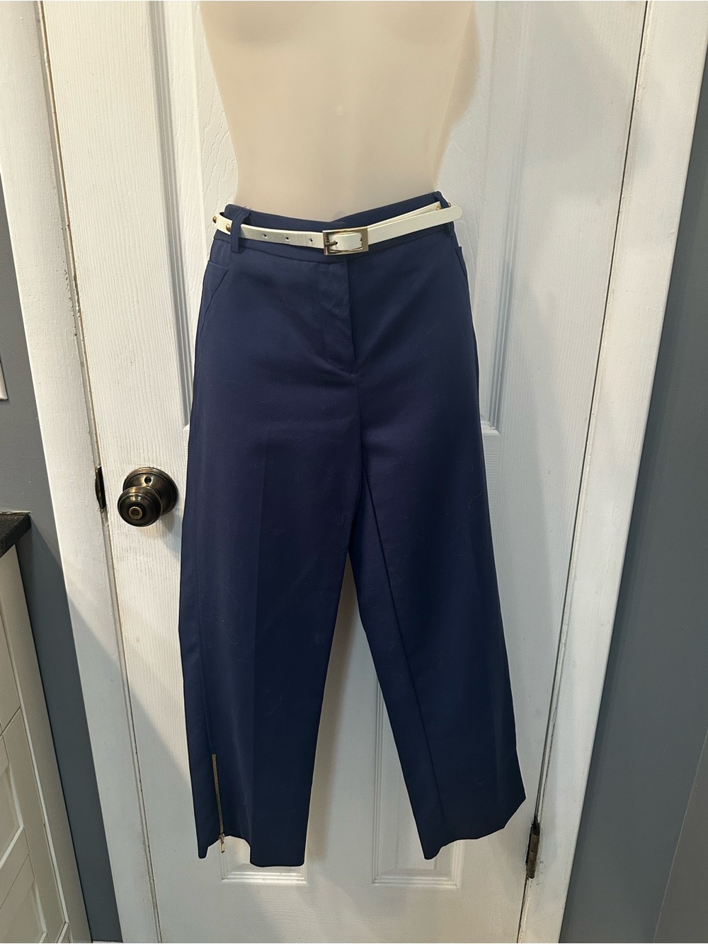 Style & Co. Navy Cropped Wide-Leg Pants with White Belt